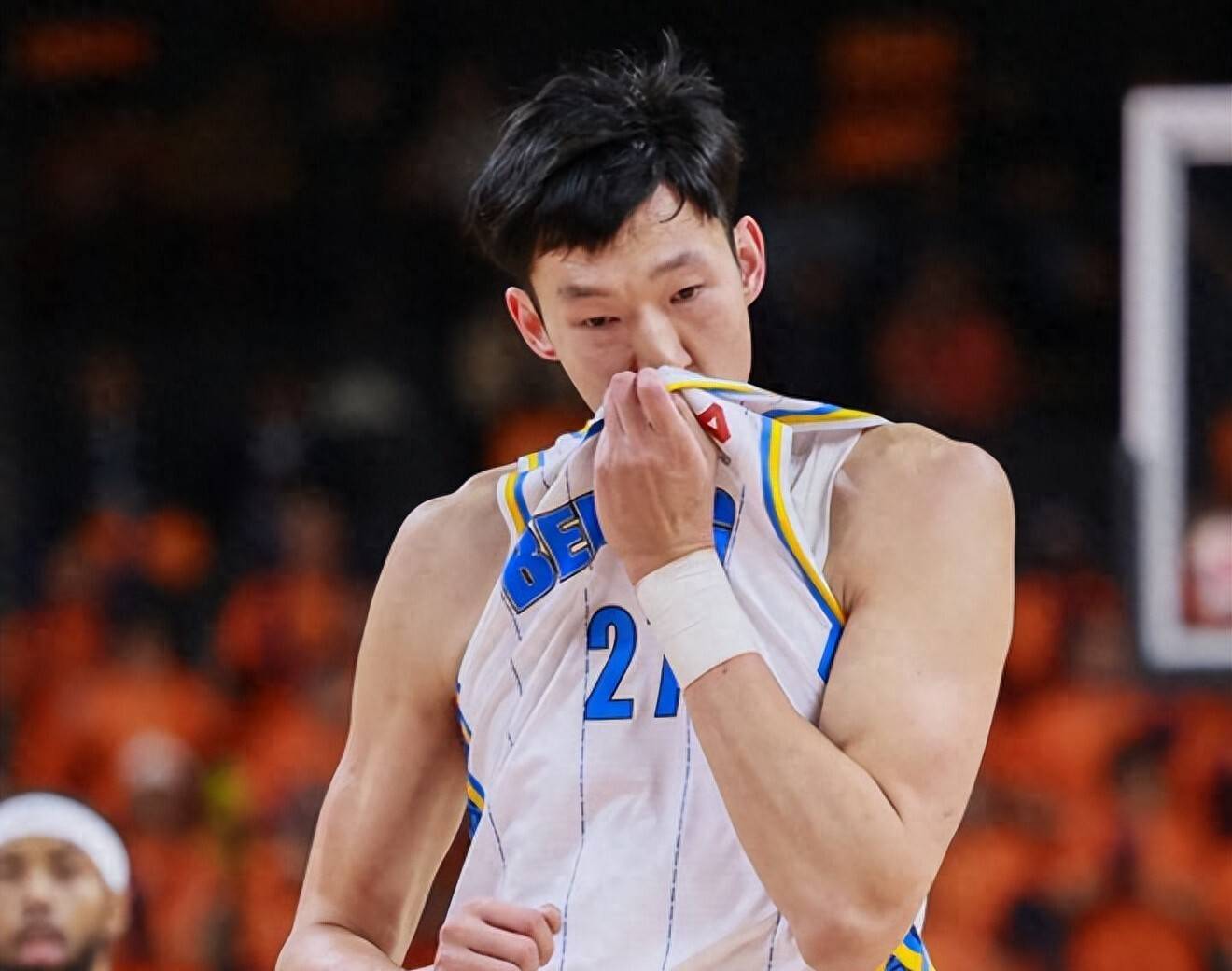 北京主场击败山西，稳步挺进季后赛